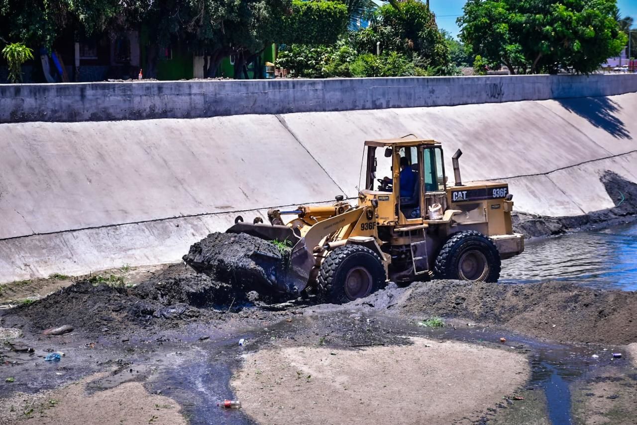 Municipio aplica limpieza y desazolve de canales como estrategia para ...
